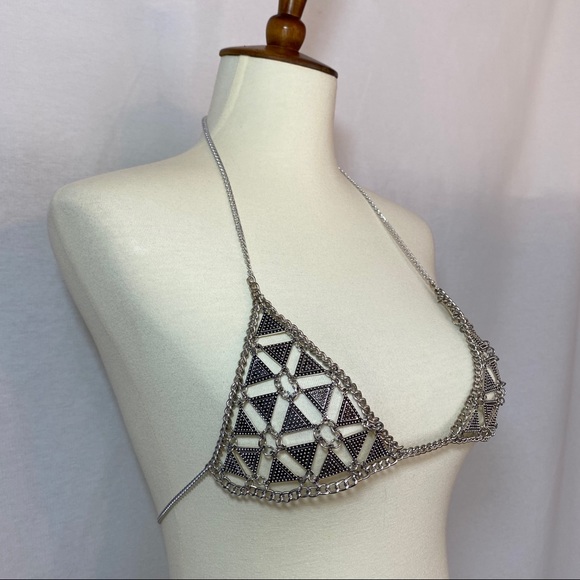 Sexy Antiqued Metal Triangular Hollowed Out Bra Harness - Picture 12 of 15